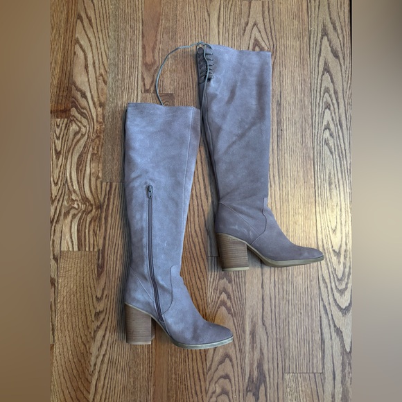 Taupe knee high suede boots - Picture 6 of 6